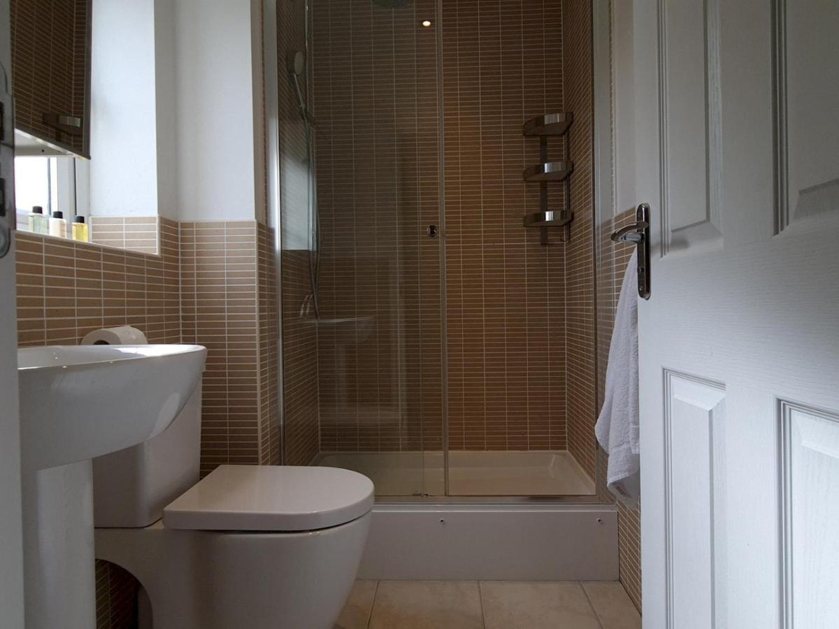 Pass The Keys Well Located Modern 5 Bedroom House Birmingham Eksteriør billede